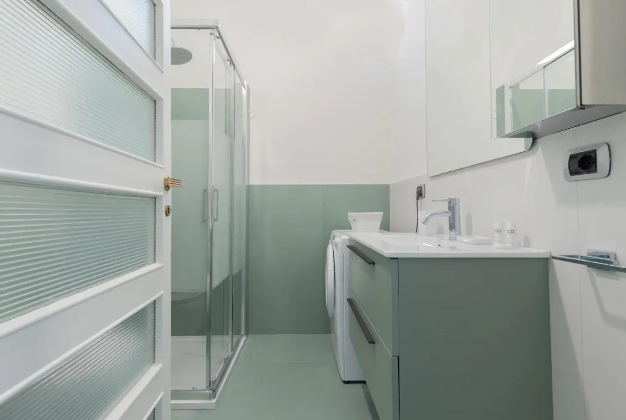Апартаменты Joivy Wonderful 2Bed Flat In Perfect Centre Милан